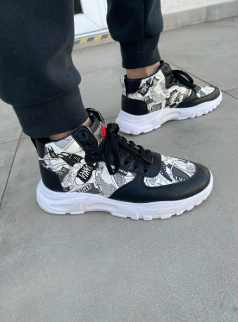 ZAPATILLAS CON DISEÑO