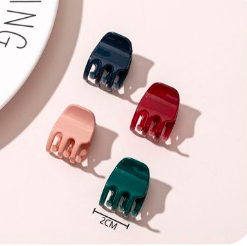 4 pinzas de 4 colores
