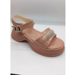 24 sandalias nuevas