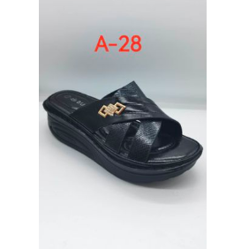 24 sandalias nuevas