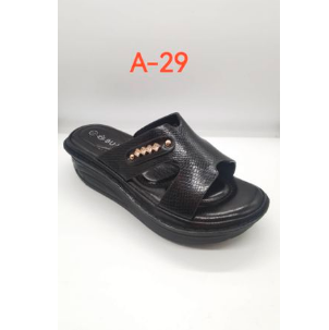 24 sandalias nuevas